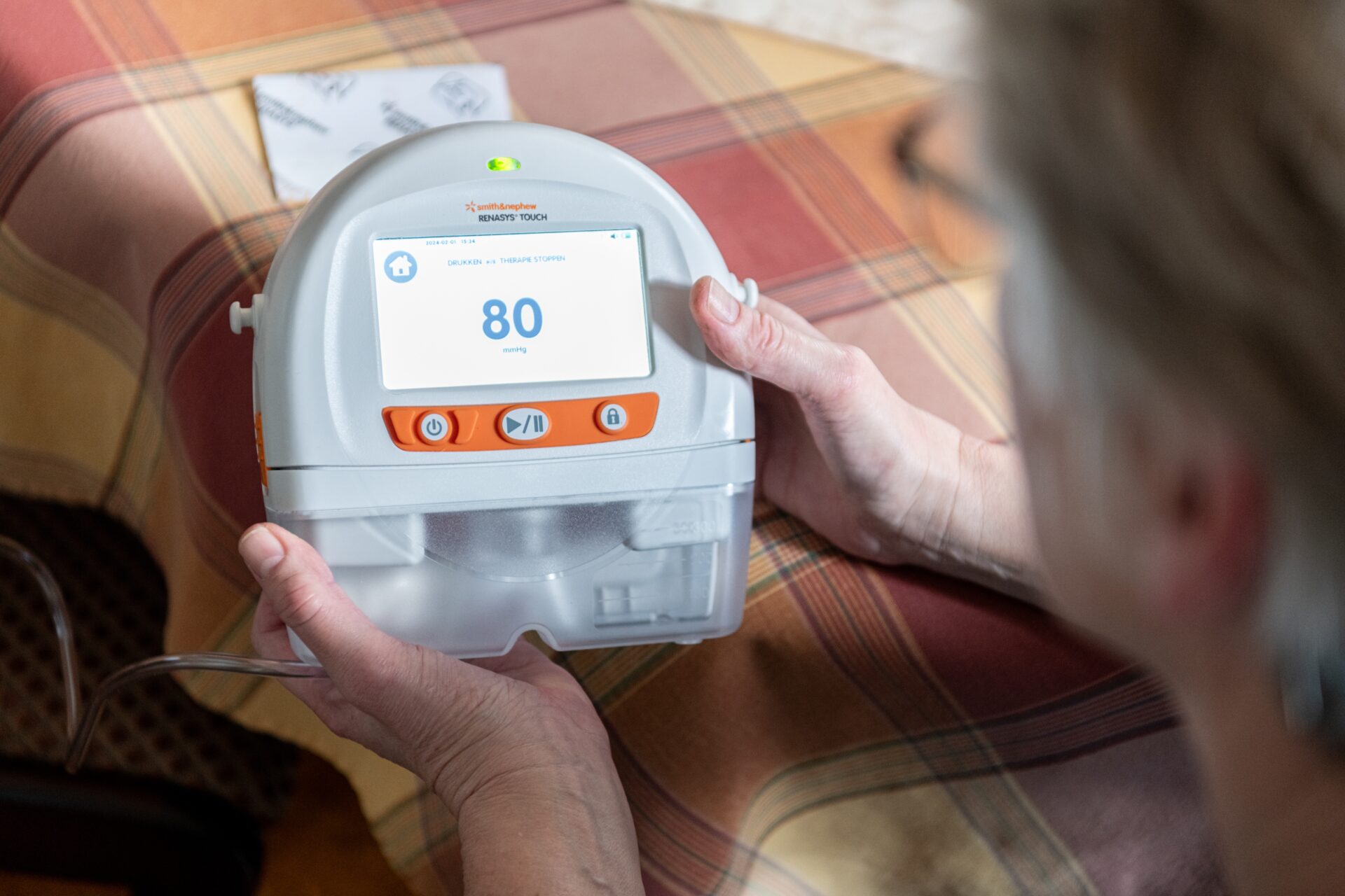 Negatieve drukpomp geeft snel alarm vanwege volle beker