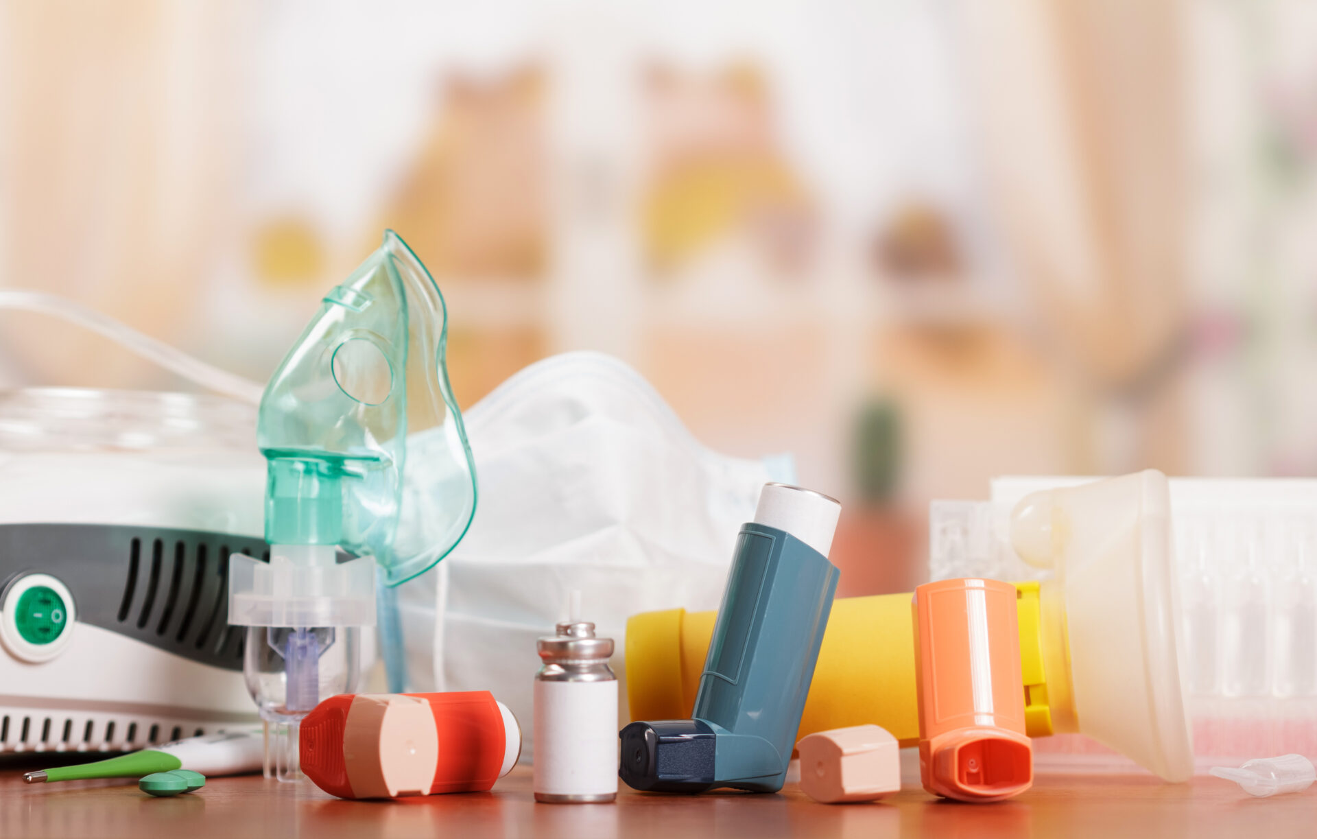 Vernevelset en verschillende inhalatoren