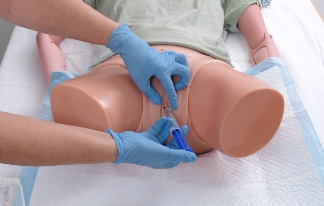 Moet je druk van de spuit met glijmiddel halen bij katheteriseren?